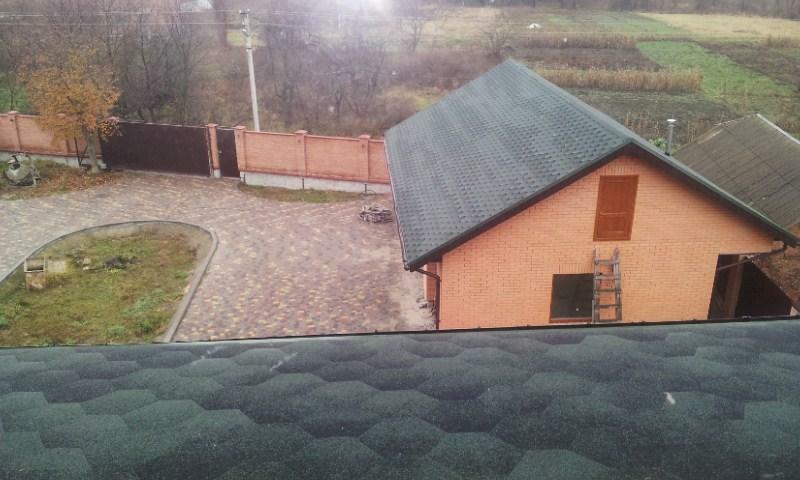 Киевская обл., Броварской район, с. Пуховка, Центральная ул., 20