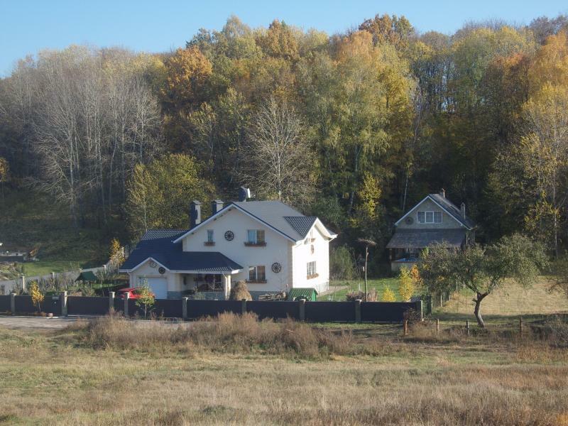 Киевская обл., Васильковский район, с. Зозули, Гагарина ул., 5