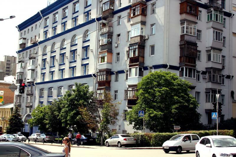 Киев, Евгения Коновальца ул., 7/9