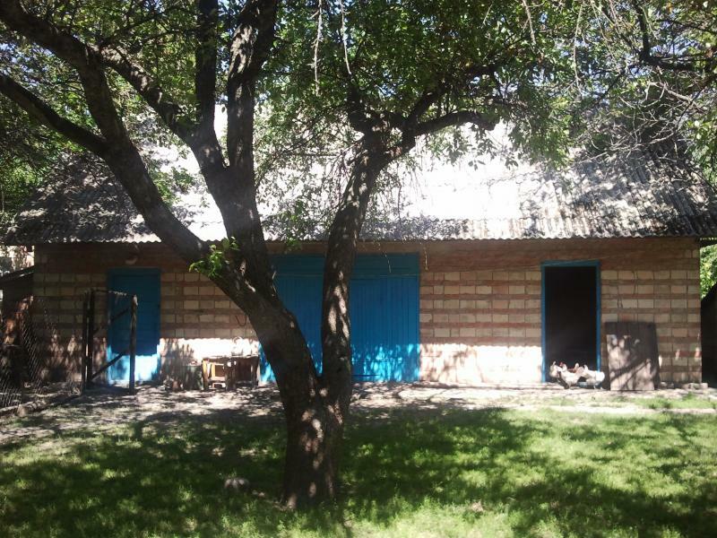 Киевская обл., Кагарлыкский район, с. Слобода, Славы пл., 73