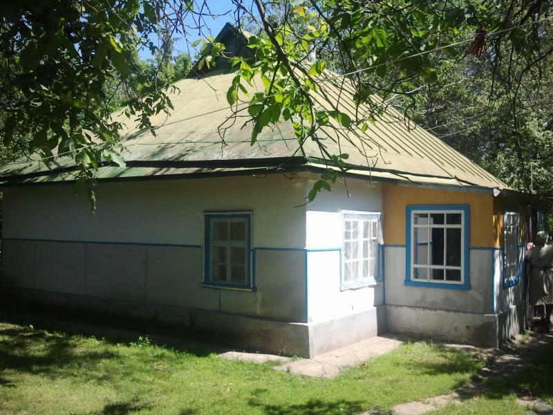 Киевская обл., Кагарлыкский район, с. Слобода, Славы пл., 73