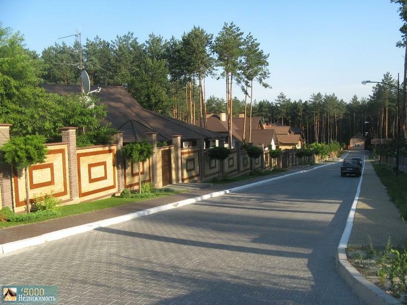 Киевская обл., Киево-Святошинский район, с. Стоянка, Осеняя ул., 22