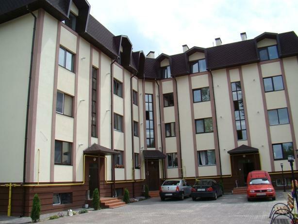 Київська обл., Києво-Святошинський район, с. Крюківщина, Червоноармійська вул., 14