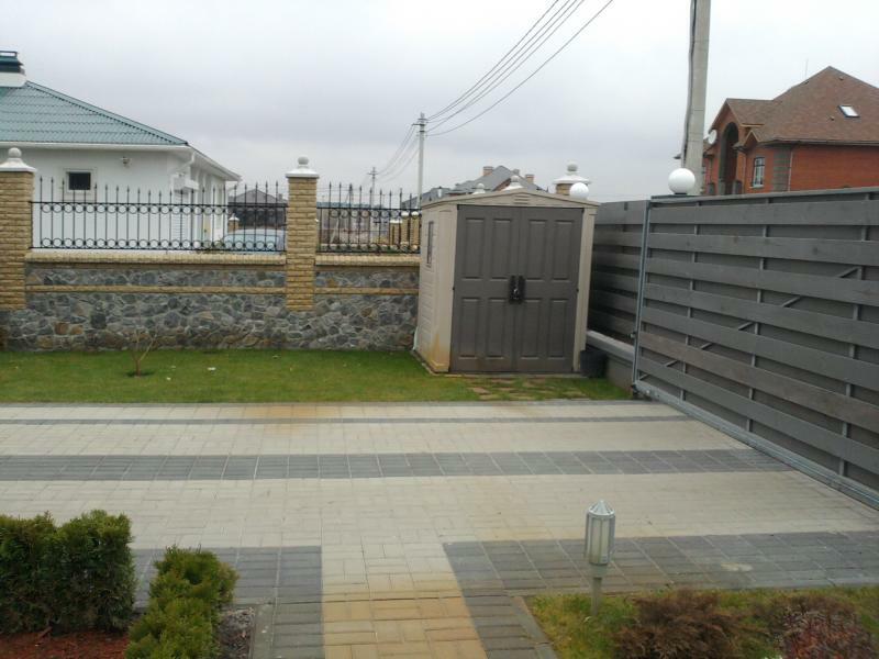 Київська обл., Києво-Святошинський район, с. Мила, Підлісна вул., 11