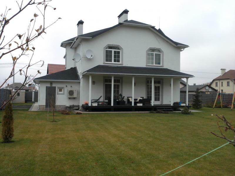 Київська обл., Києво-Святошинський район, с. Мила, Підлісна вул., 11