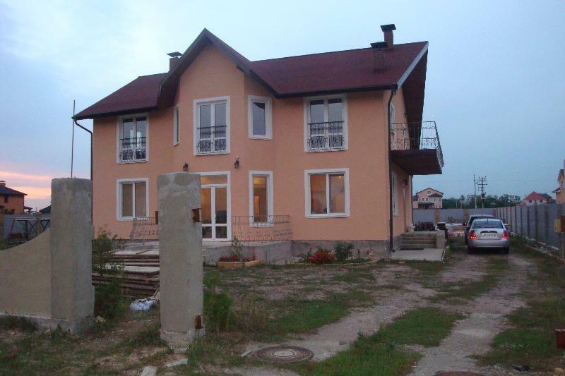 Київська обл., Києво-Святошинський район, с. Мила, Підлісна вул., 4