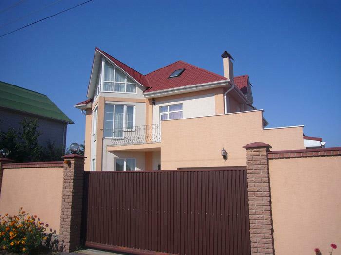 Київська обл., Києво-Святошинський район, с. Софіївська Борщагівка, Лісова вул., 57