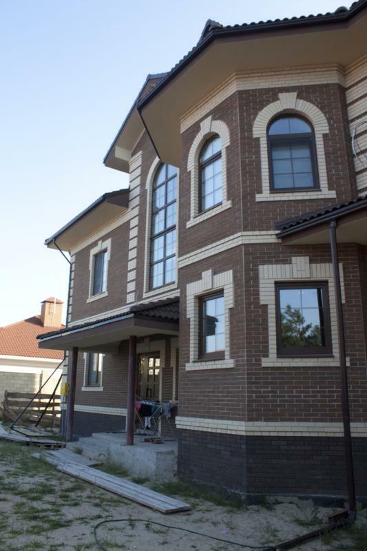 Киевская обл., Обуховский район, пгт Козин, Киевская ул., 135