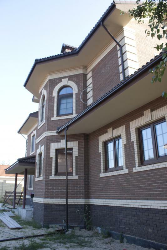 Киевская обл., Обуховский район, пгт Козин, Киевская ул., 135