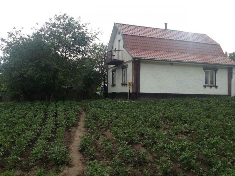 Киевская обл., Обуховский район, с. Великие Дмитровичи, Тиханская ул., 27