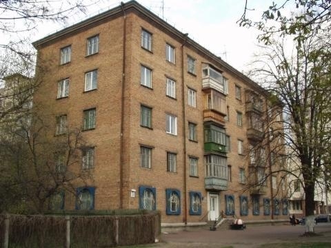 Киев, Валерия Лобановского просп., 41