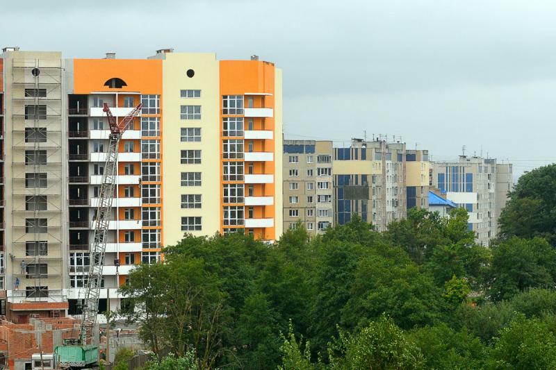 Львов, Красной Калины просп., 72