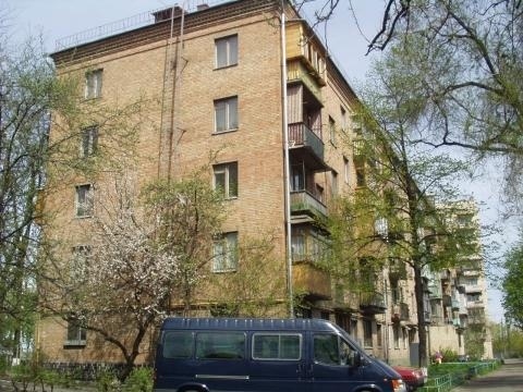 Київ, Повітрофлотський просп., 3