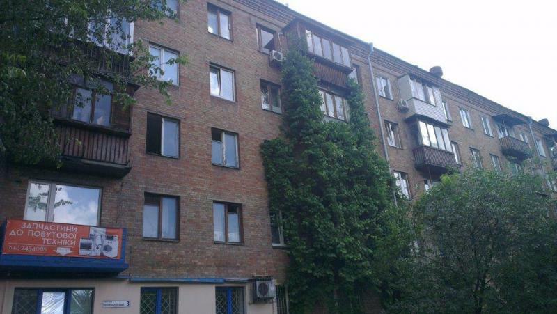 Київ, Повітрофлотський просп., 3