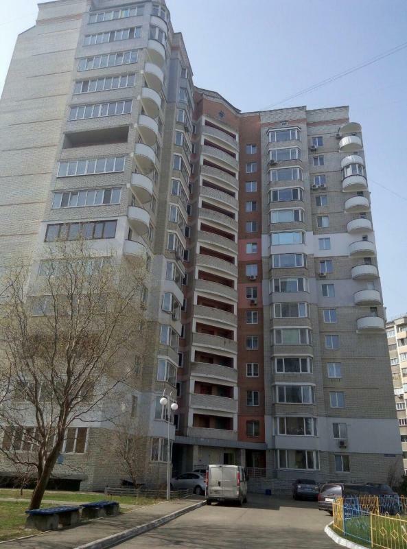 Киевская обл., Броварской район, г. Бровары, Грушевского ул., 11