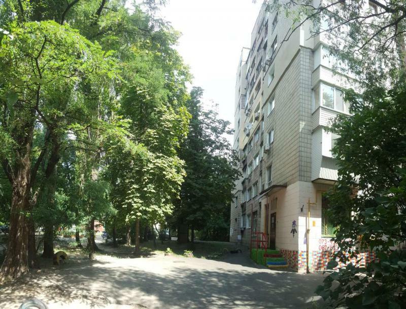 Киев, Любомира Гузара просп., 14А