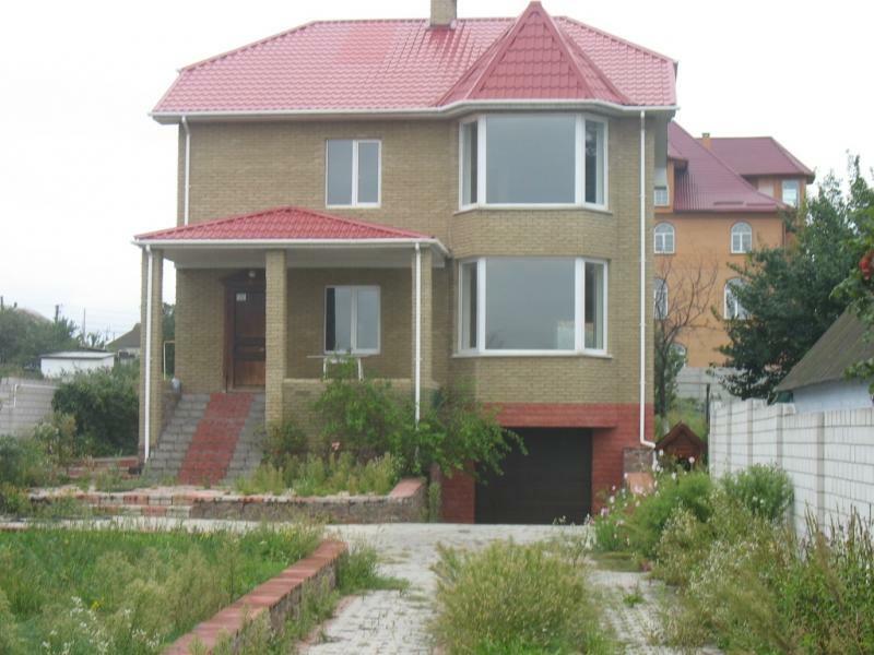 Київська обл., Києво-Святошинський район, с. Софіївська Борщагівка, Ярошевська вул., 24