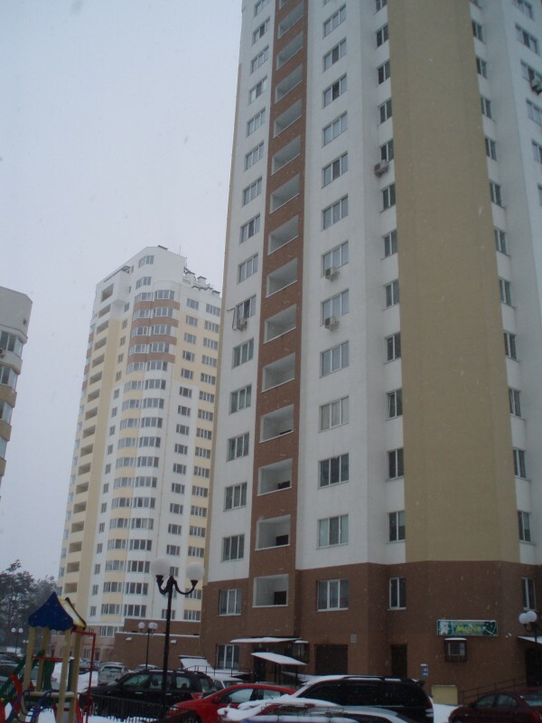 Киевская обл., Броварской район, г. Бровары, Симоненко ул., 2