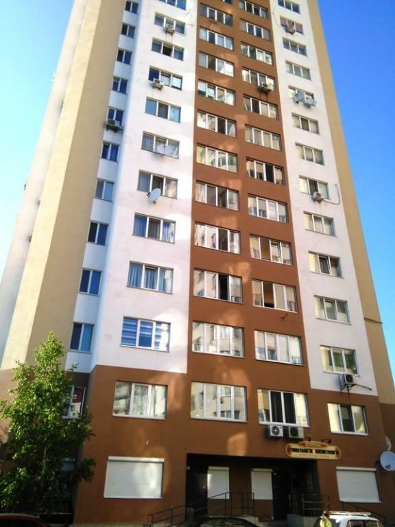 Киевская обл., Броварской район, г. Бровары, Симоненко ул., 2
