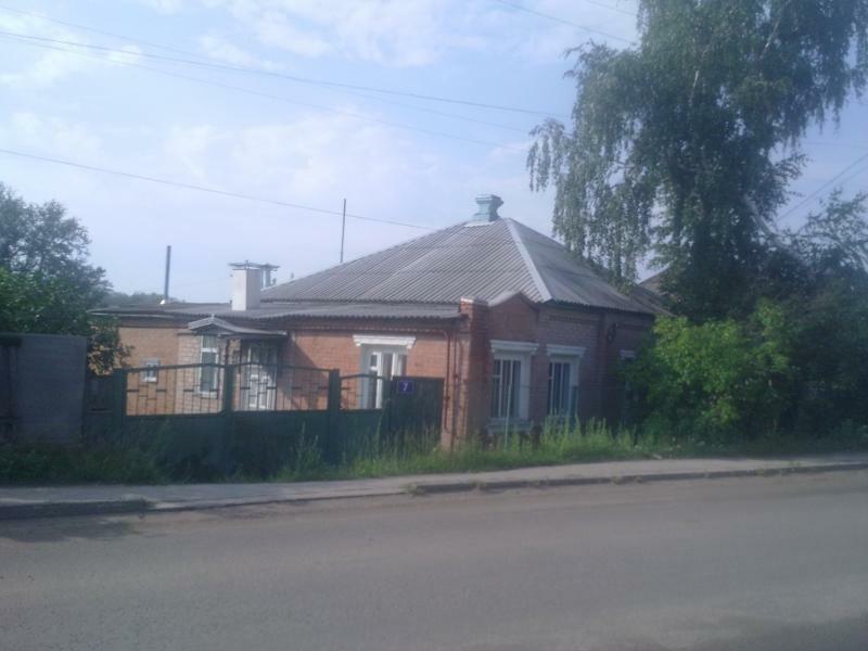 Харківська обл., Ізюмський район, м. Ізюм, Калинина вул., 7