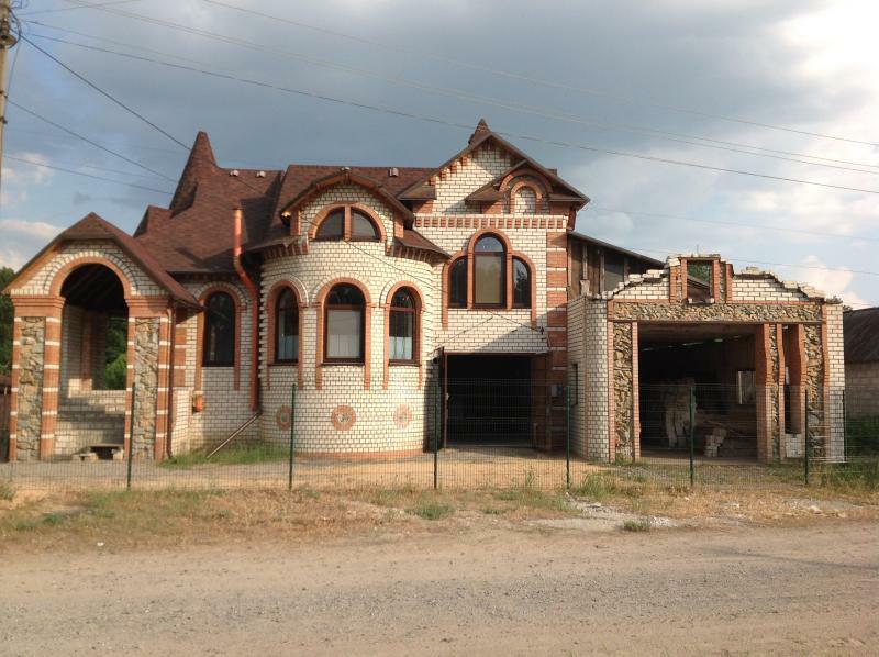 Харьковская обл., Изюмский район, г. Изюм, Сосновая ул., 37