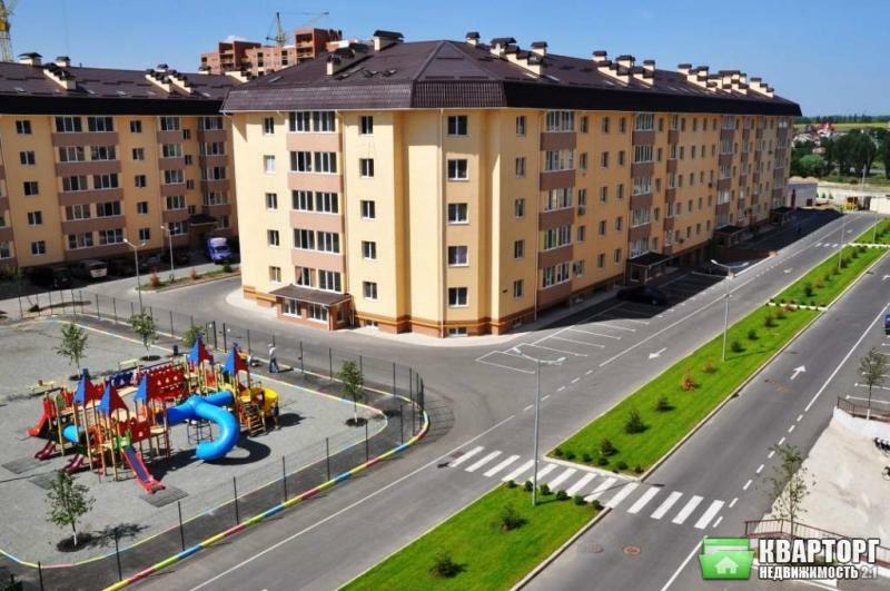 Киевская обл., Киево-Святошинский район, с. Софиевская Борщаговка, Южная ул., 19