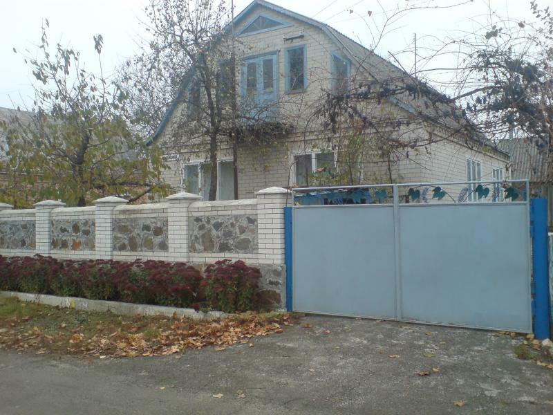 Черкасская обл., Городищенский район, г. Городище, Карбышева ул., 19