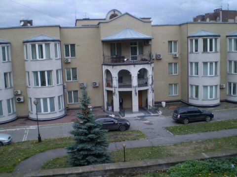 Киев, Валерия Лобановского просп., 132