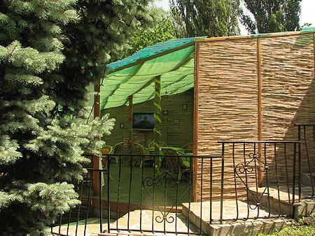 Киев, Академика Глушкова просп., 11