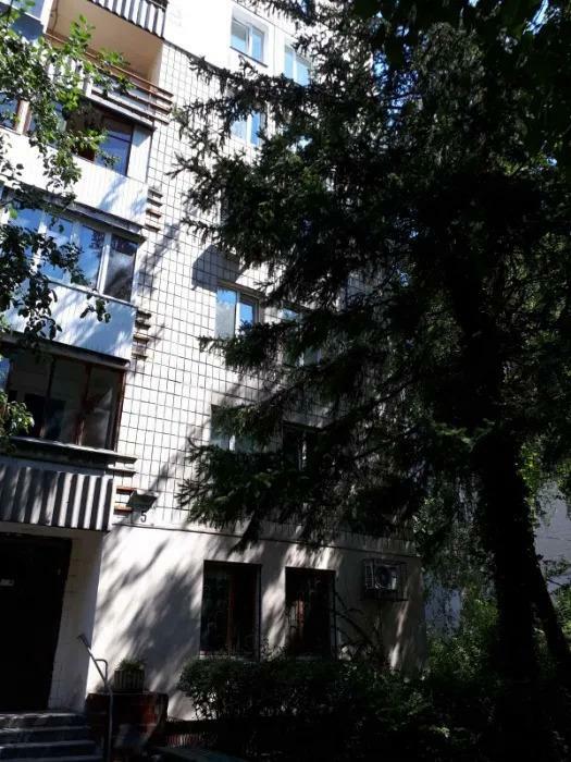 Киев, Михаила Омельяновича-Павленко ул., 5