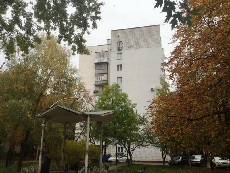 Киев, Михаила Омельяновича-Павленко ул., 5