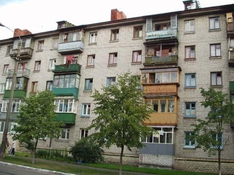 Київ, Павла Чубинського вул., 8