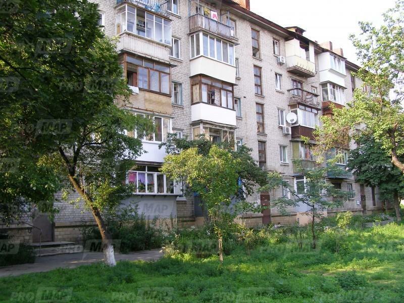 Київ, Павла Чубинського вул., 8