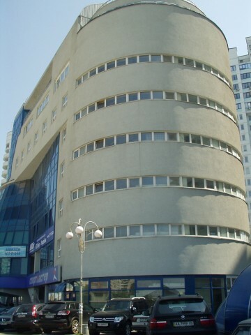 Киев, Николая Бажана просп., 14А