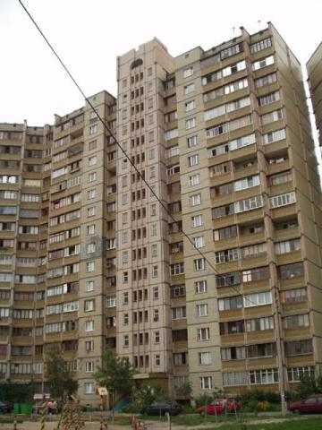 Киев, Драгоманова ул., 40А