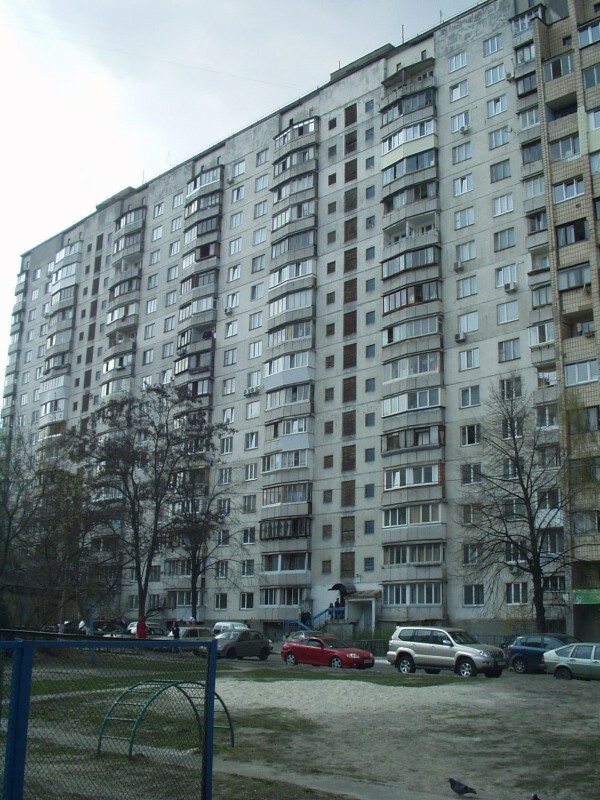 Киев, Голосеевский просп., 15Б