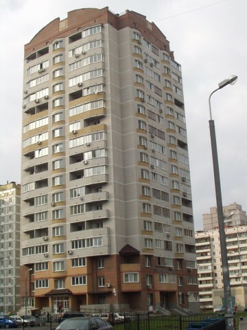Київ, Петра Григоренка просп., 13Б
