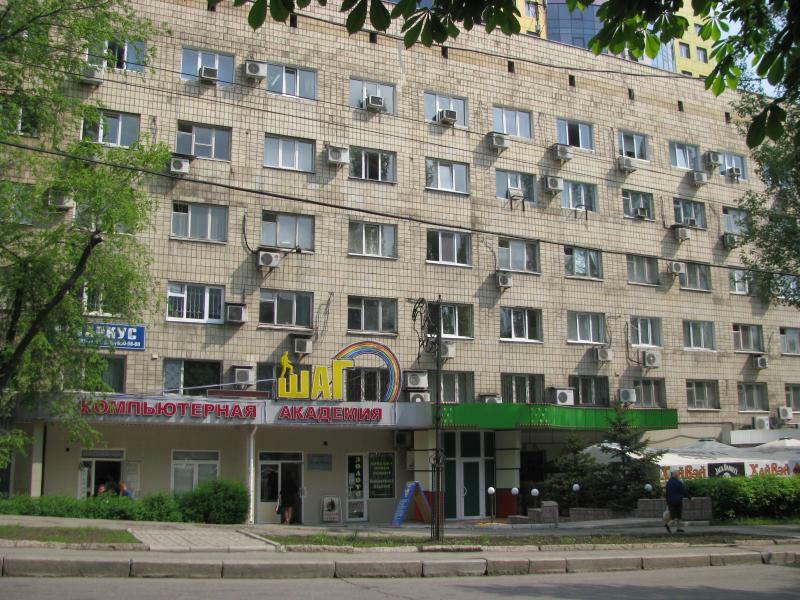 Донецьк, Мира просп., 8