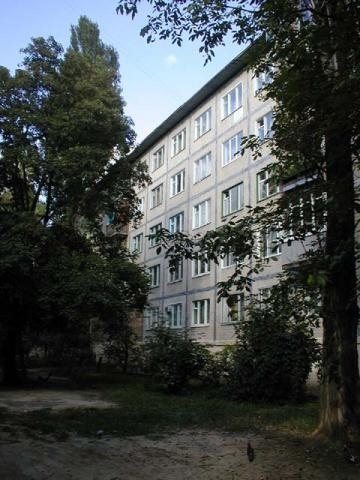 Київ, Петра Курінного вул., 7