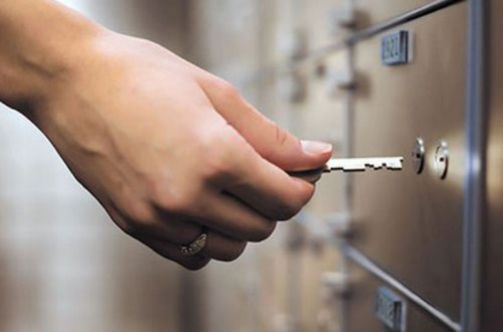 Где лучше всего сберегать деньги: традиционные и новые способы заначек
