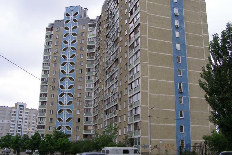 Продажа 4-комнатной квартиры 113 м², Драгоманова ул., 12