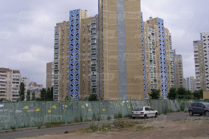 Продажа 4-комнатной квартиры 113 м², Драгоманова ул., 12