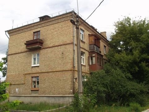 Киев, Броварской просп., 93