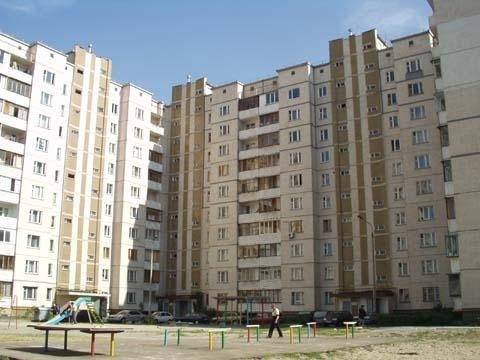 Київ, Соломії Крушельницької вул., 3