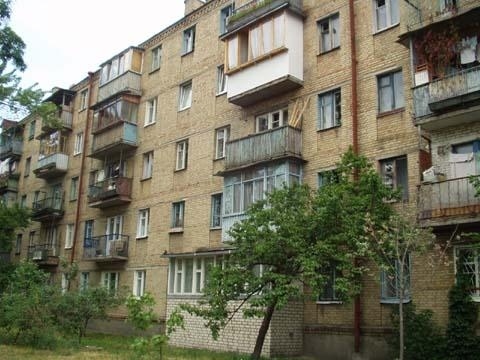 Київ, Юрія Гагаріна просп., 13Б