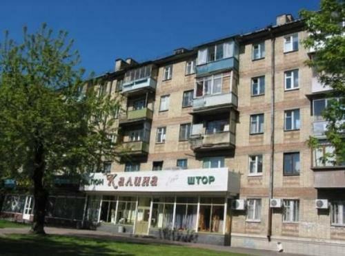 Київ, Юрія Гагаріна просп., 15