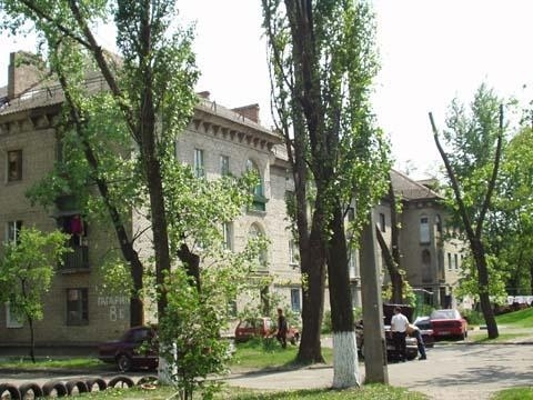 Киев, Юрия Гагарина просп., 8Б