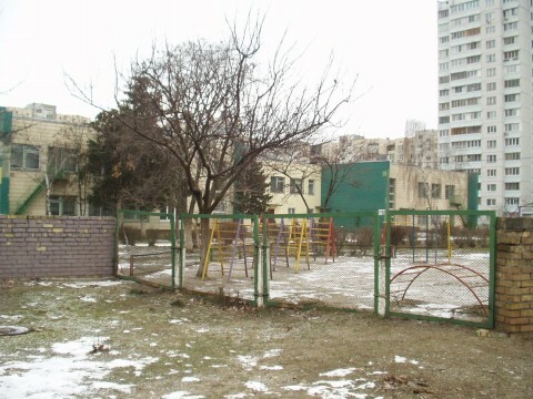 Київ, Оболонський просп., 32А