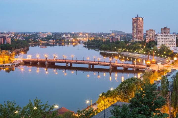 Мега-проекты, которые не сбылись из-за войны: наземное метро в Донецке и реконструкция центра Луганска