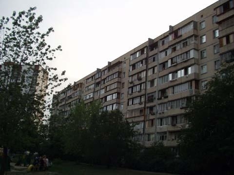 Киев, Романа Шухевича просп., 4